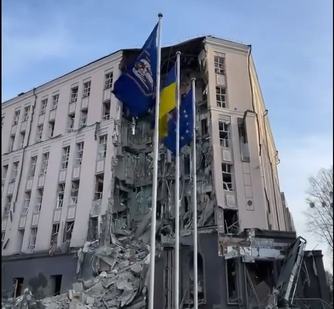  Cel puţin un mort şi opt răniţi la Kiev, în ajunul Anului Nou, într-un nou atac rusesc cu rachete