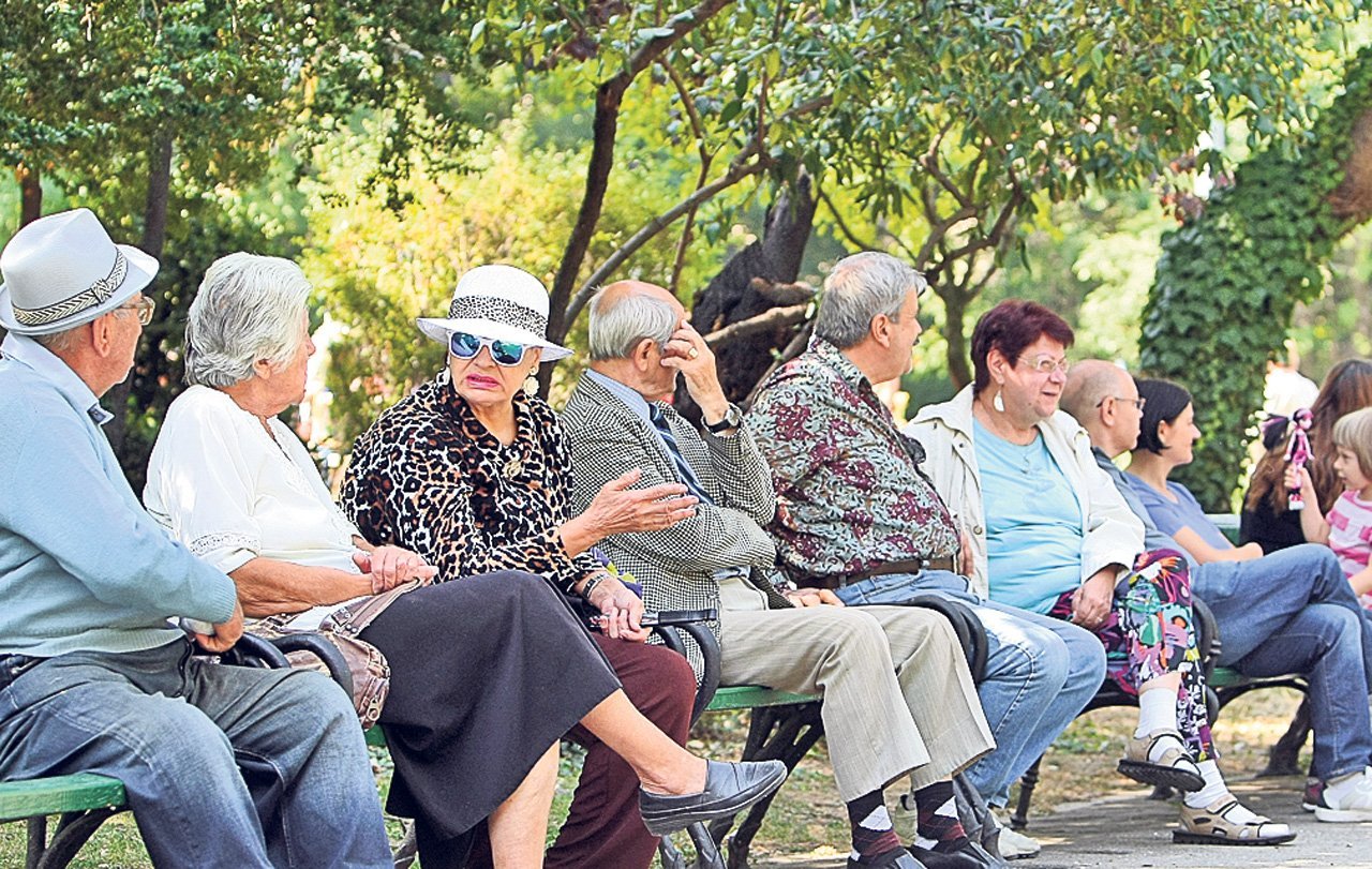  Statisticile pensiilor: un pensionar ieşean are, în medie, doar 75% din pensia unui bucureştean. Nu suntem primii nici măcar în Moldova