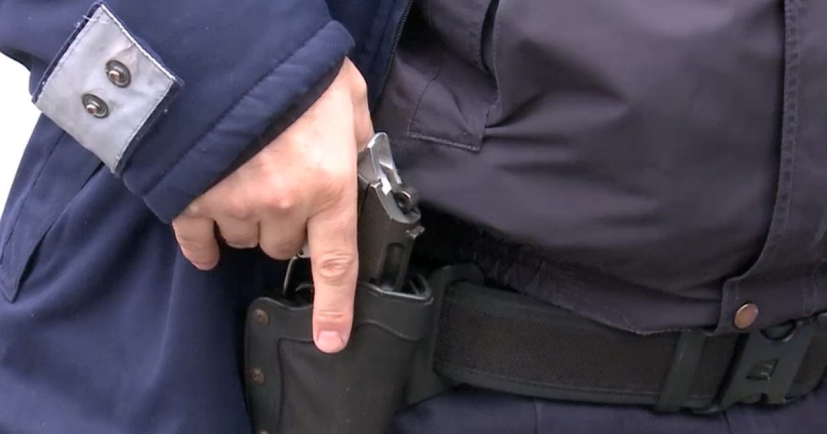  Suceava: Tânăr împuşcat de poliţişti după o urmărire cu maşinile