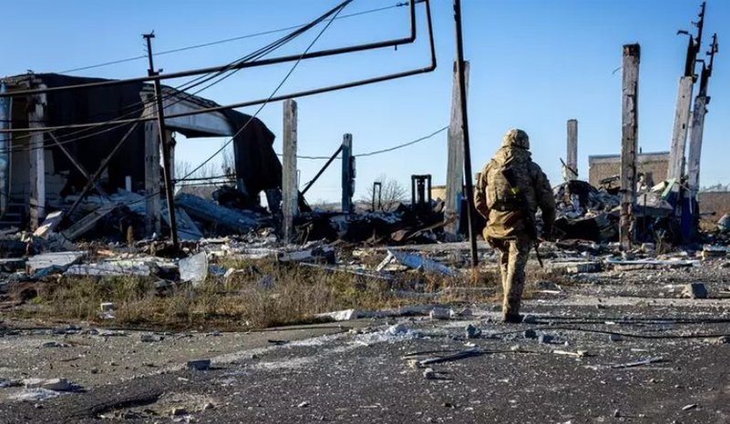  Ucrainenii spun că rezistă în Soledar. Peste 100 de soldați ruși ar fi fost uciși la Soledar joi