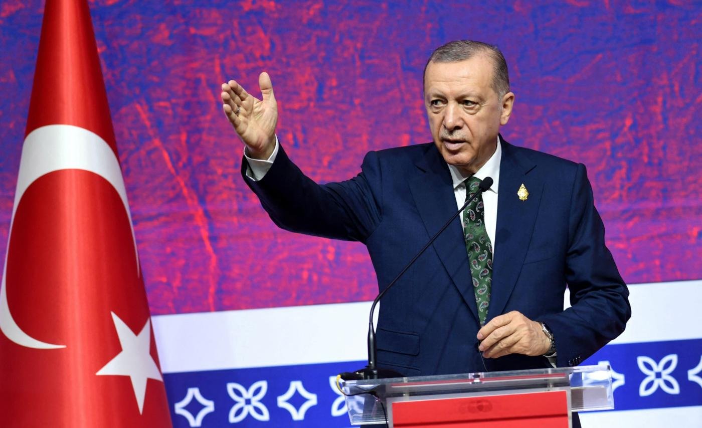  Preşedintele Erdogan devansează alegerile prezidenţiale şi legislative la 14 mai