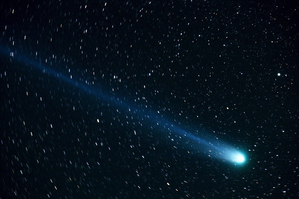  Scoateți binoclul în serile de 1 și 2 februarie! Pe cer apare o cometă verde care a mai trecut pe lângă Pământ în epoca de piatră