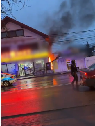  Un bărbat a tăiat cu toporul o ţeavă de gaz din Focşani, a vrut să provoace o explozie şi s-a refugiat într-un imobil