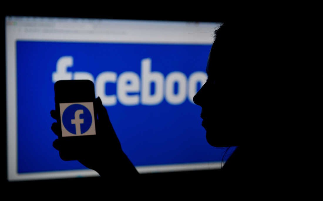 Două miliarde de oameni intră zilnic pe Facebook