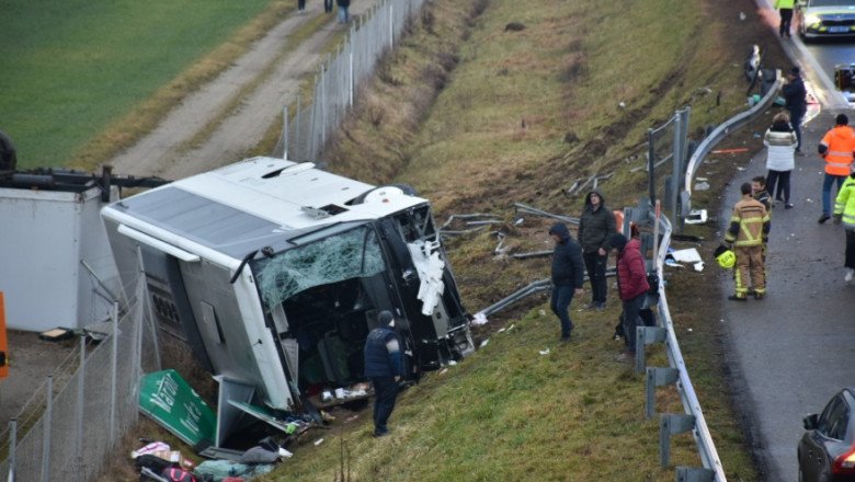  Pasagerii decedaţi din autocarul răsturnat în Slovenia nu erau din Iaşi