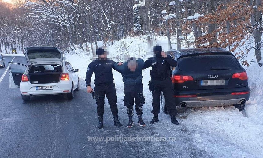  Contrabandist ucrainean de 19 ani, oprit cu focuri de armă. Un Audi Q7 era plin de ţigări