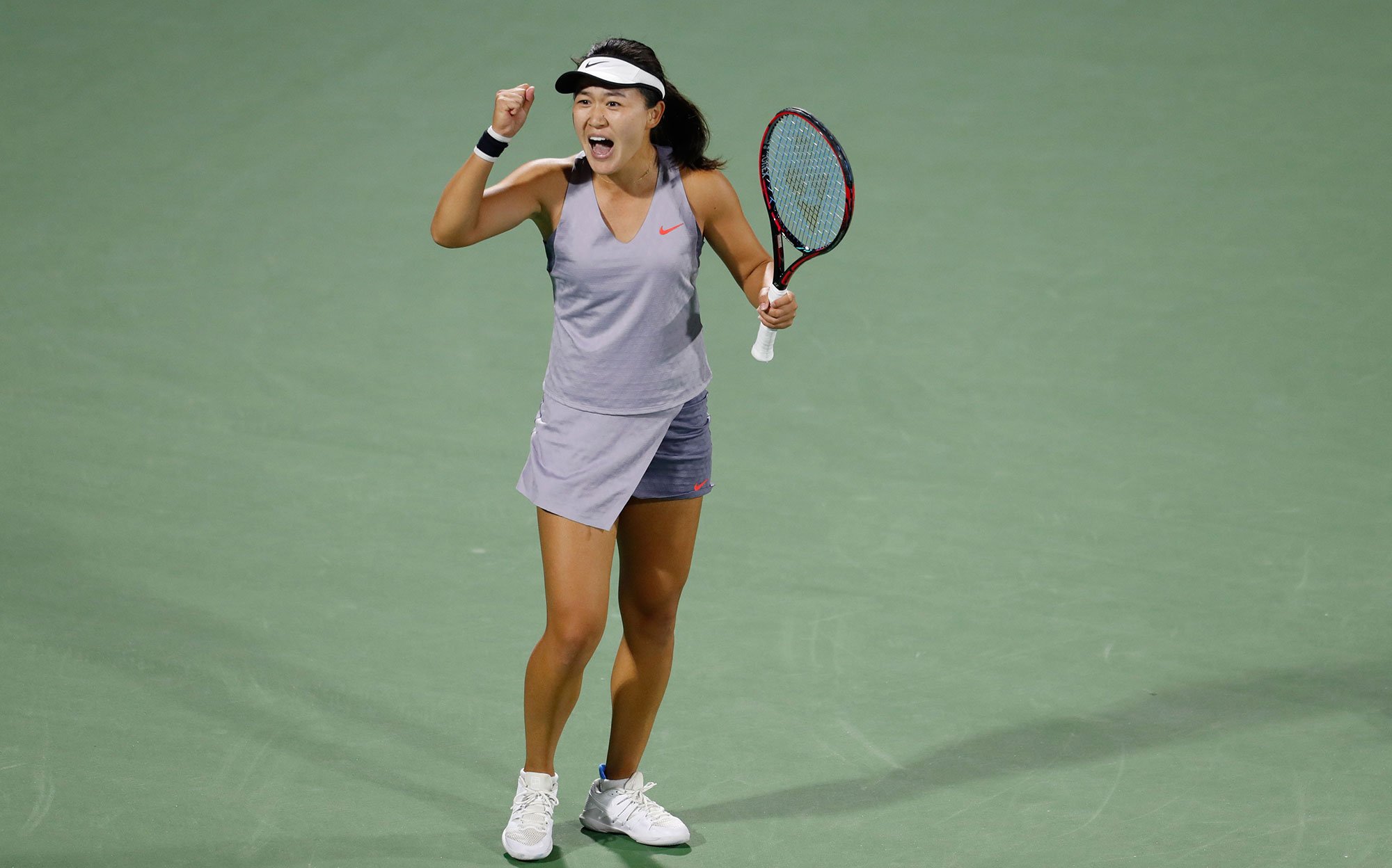  Zhu Lin a câştigat primul titlu WTA din carieră după ce a învins-o pe Lesia Ţurenko la Thailand Open