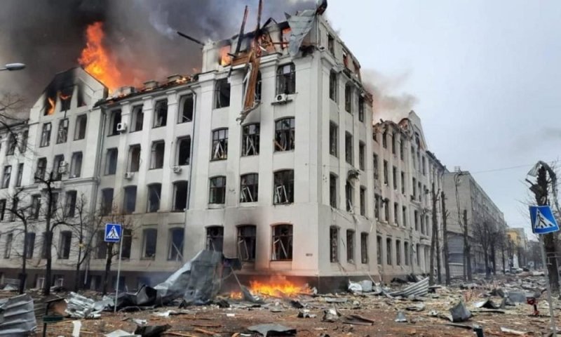  Rușii atacă sălbatic Ucraina. Mai multe rachete au lovit zona centrală a orașului Harkov