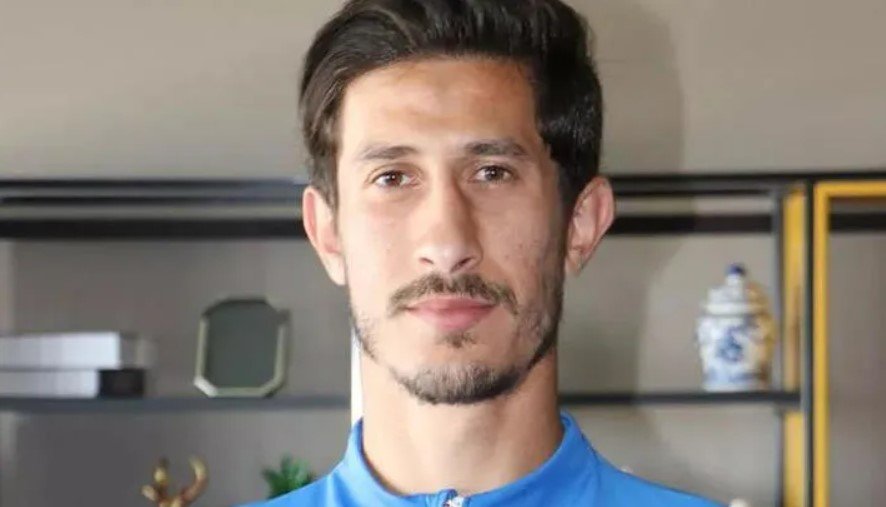  La două ore după cutremurul devastator, un fotbalist turc a fost găsit rătăcind în ploaie, în picioarele goale
