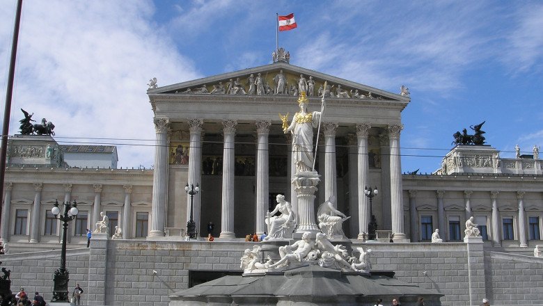  Austria încearcă să explice de ce a dat vize unor parlamentari ruşi puşi pe lista sancţiunilor