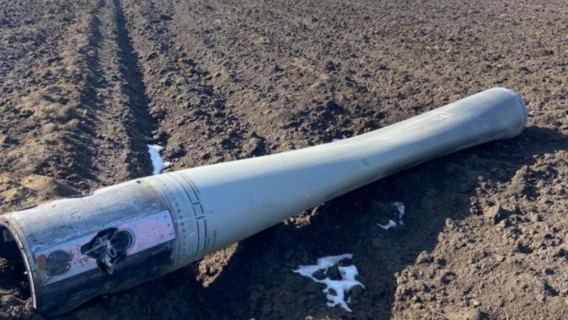  Resturi de rachetă, descoperite pe un câmp de pe teritoriul Republicii Moldova