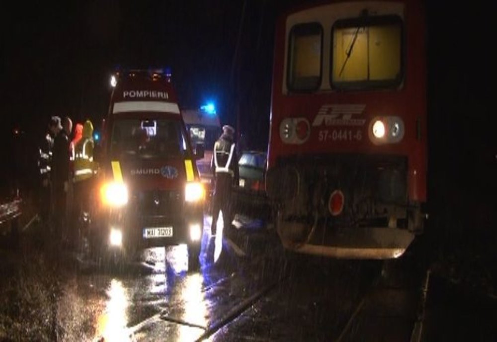  Vaslui: Maşină lovită de tren în comuna Todireşti; o tânără a fost rănită