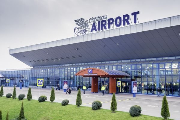  Ministru moldovean: Eram pregătiți să aruncăm în aer aeroportul Chişinău ca să nu intre pe mâna ruşilor