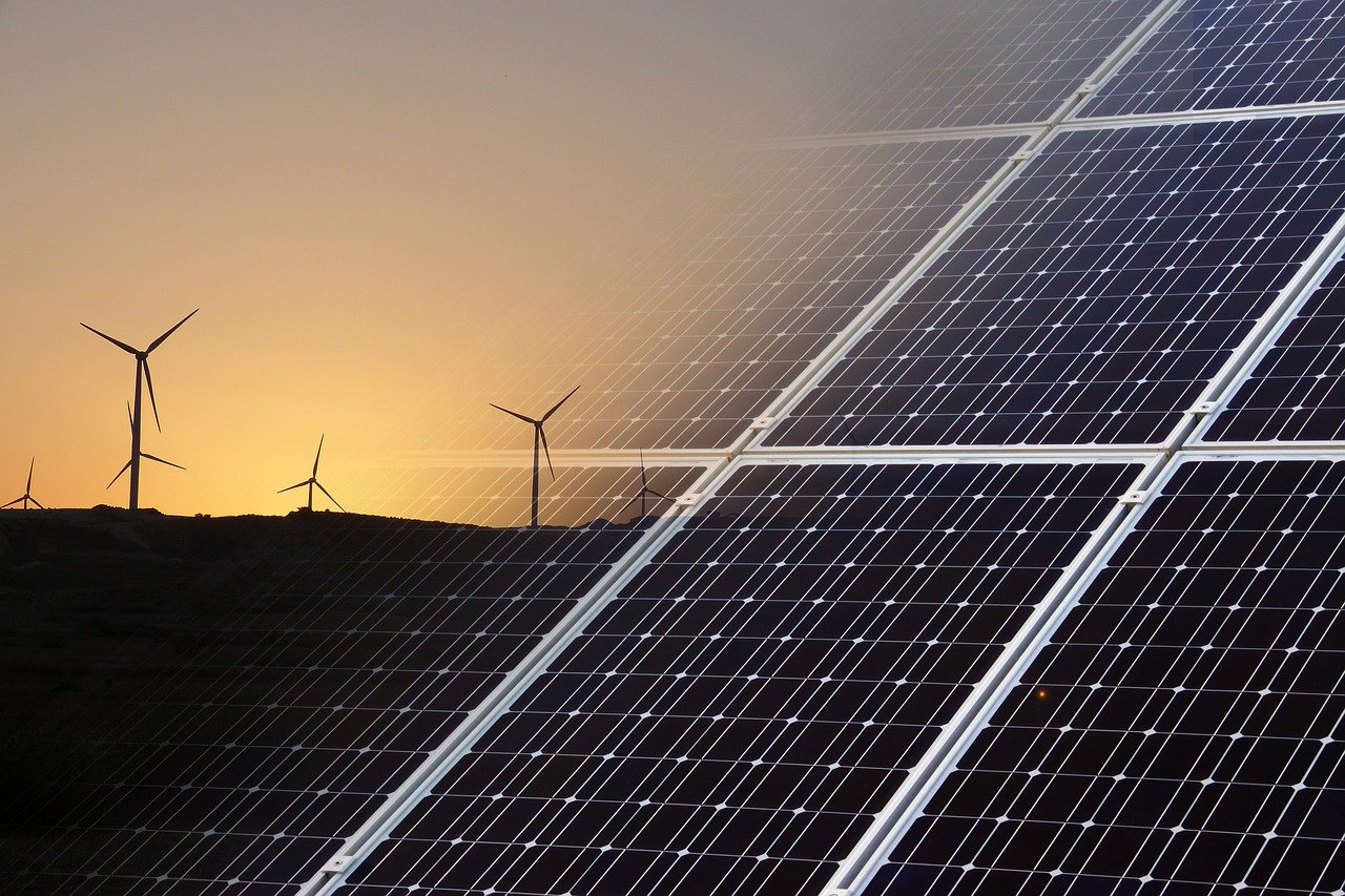  USR a depus în Parlament un proiect de lege prin care prosumatorii de energie sunt scutiţi de la plata taxei verzi