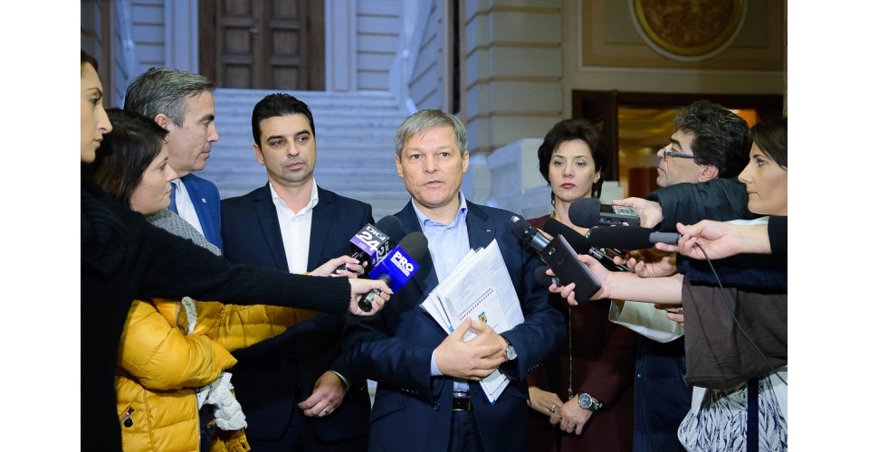  Dacian Cioloş, la Iaşi: Nu exclud o candidatură la alegerile prezidenţiale
