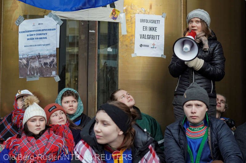  Greta Thunberg şi indigeni Sami au blocat Ministerul norvegian al Energiei din cauza unor parcuri eoliene