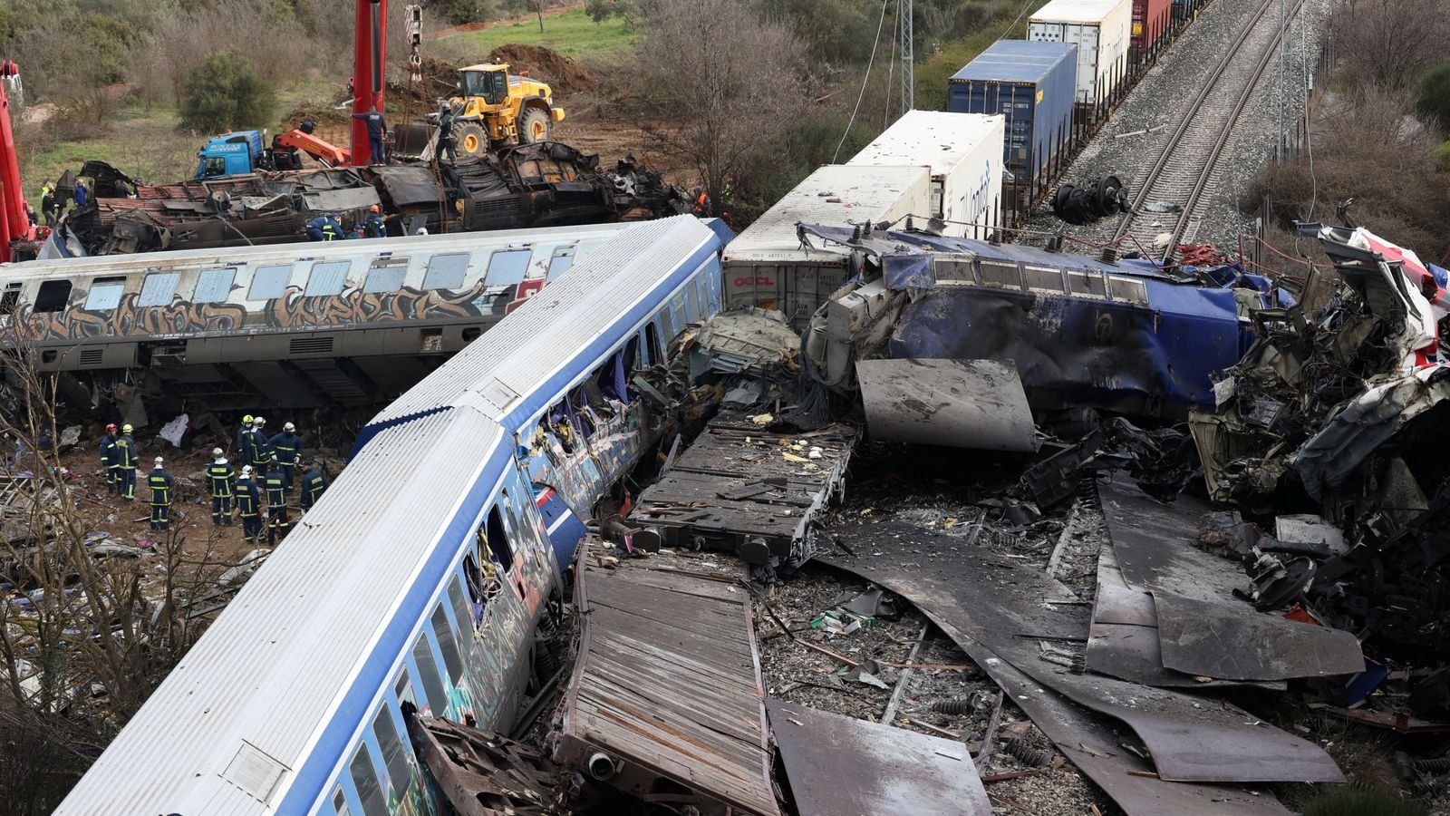  Un român ar fi murit în catastrofa feroviară din Grecia. Precizările MAE