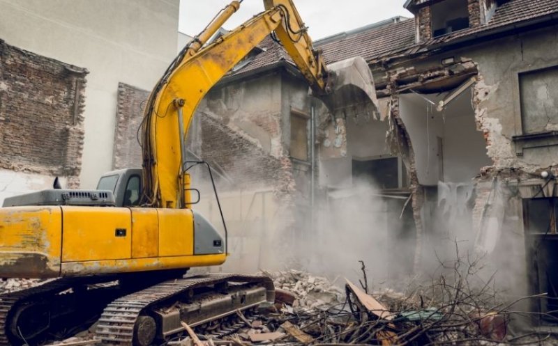  A intrat frica în Primăria Iași? Zeci de cereri în instanță pentru demolarea construcțiilor ilegale (spălătoria lui Cheșcu, blocurile lui Pătrașcu etc)