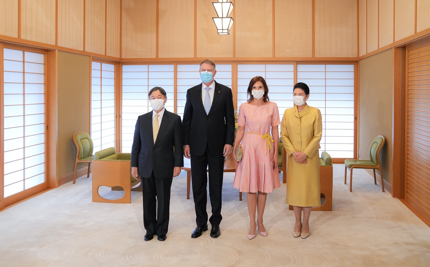  FOTO Designerul ieșean Andreea Tincu a îmbrăcat-o pe Carmen Iohannis pentru vizita prezidențială în Japonia