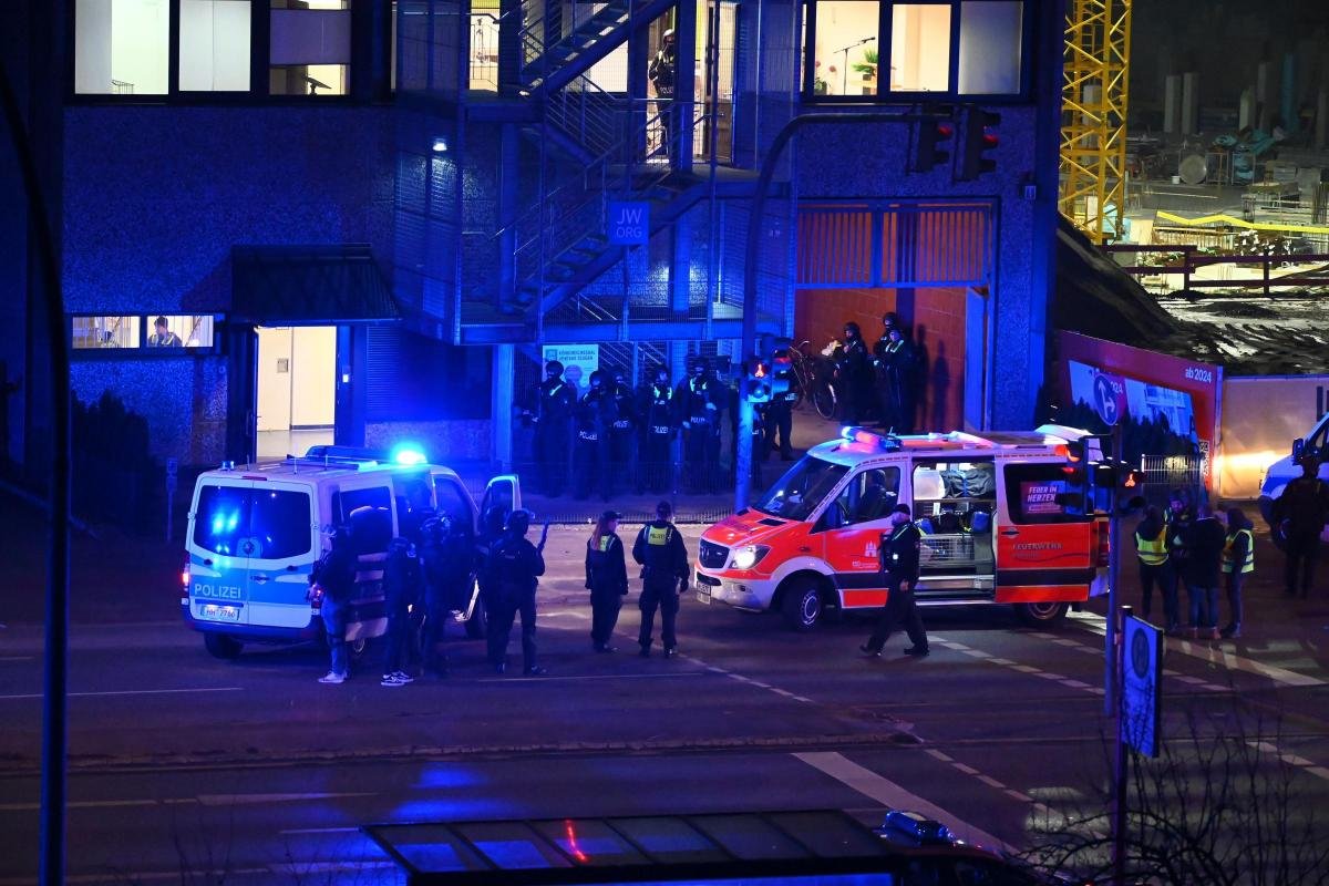  Atac mortal asupra Martorilor  lui Iehova. 7 decese și zeci de răniți în Hamburg