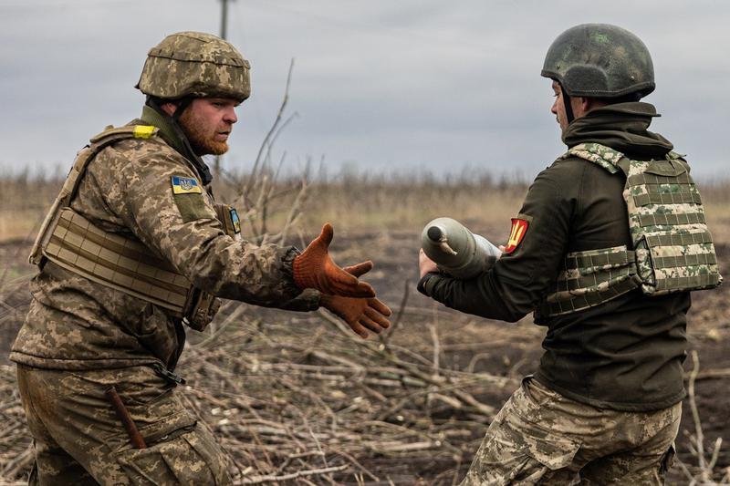  Ministrul ucrainean de externe spune că Ucraina va continua să apere oraşul Bahmut. ISW: Forţele ruse nu au obţinut progrese. CNN: Lunetişii ucraineni le-au pregătit o ambuscadă mercenarilor Wagner