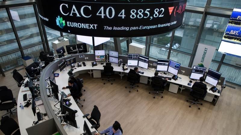 Prăbuşirea SVB: Bursele europene au închis luni în scădere puternică