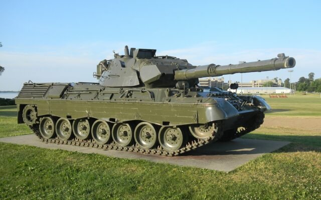  Tanchiștii ucraineni au finalizat în Spania un program de instruire pentru tancurile Leopard 2