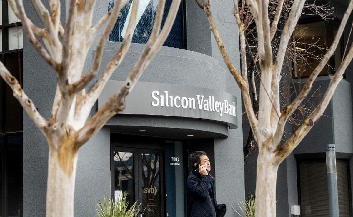  Efectul Silicon Valley Bank: Șase bănci regionale americane sub supraveghere pentru o posibilă retrogradare de către Moody’s