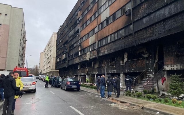  Băiatul care a incendiat un bloc în Constanța a fost condamnat. Ce pedeapsă a primit