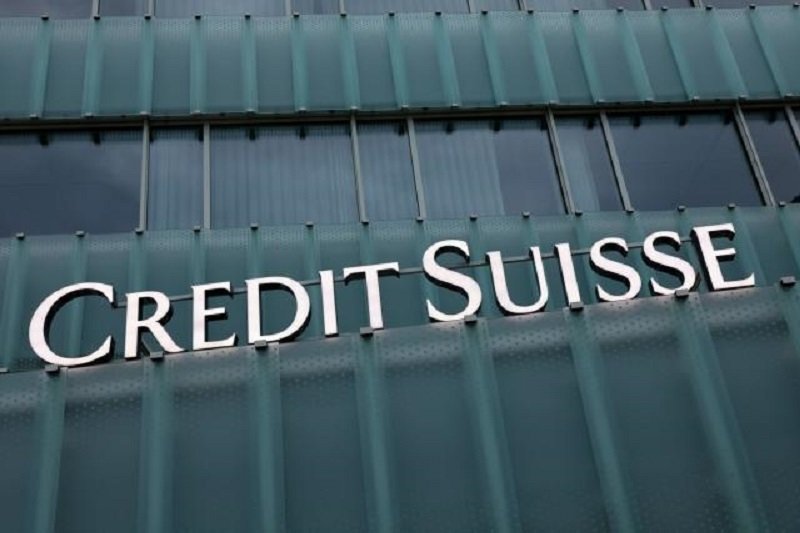  Acţiunile Credit Suisse au crescut cu 32%, după ce banca a primit un colac de salvare de 54 de miliarde dolari