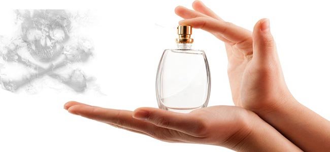 Substanţă interzisă, găsită de Protecţia Consumatorului în mai multe parfumuri