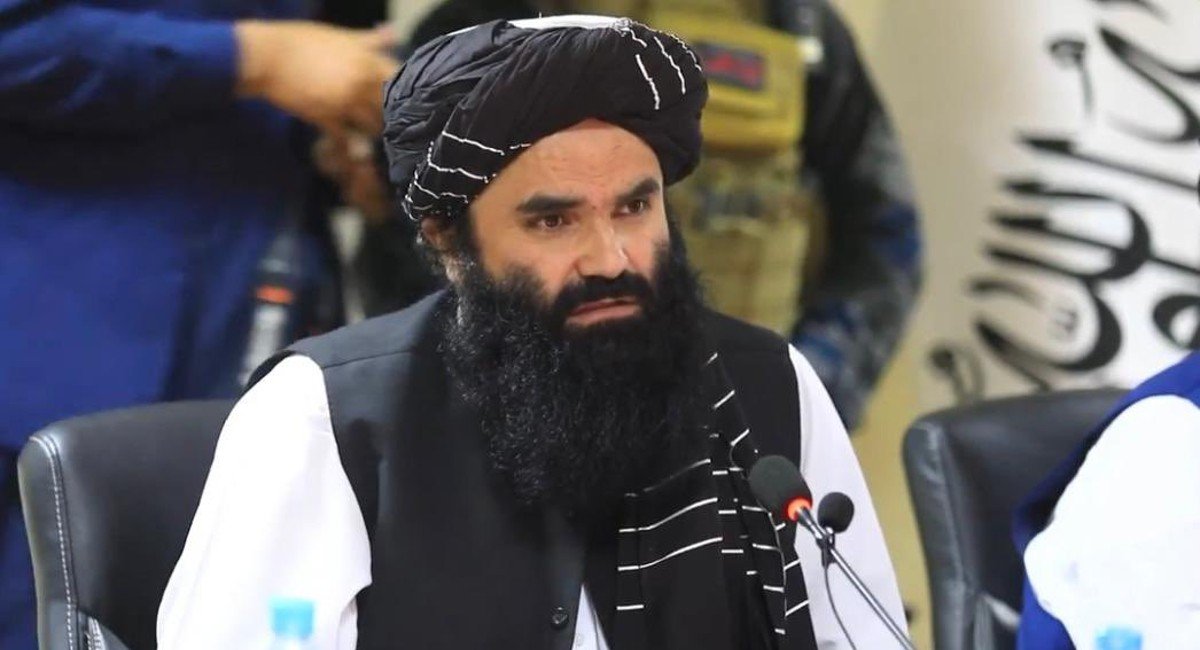  Hibatullah Akhundzada, liderul talibanilor, le-a ordonat oficialilor să-şi concedieze fiii angajaţi în instituţiile guvernamentale