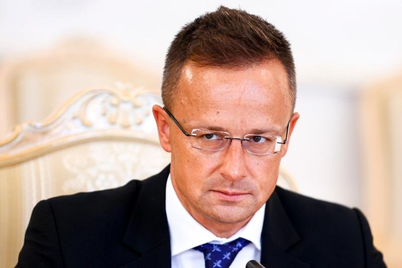  Peter Szijjarto: Ungaria nu doreşte să trimită muniţie Ucrainei