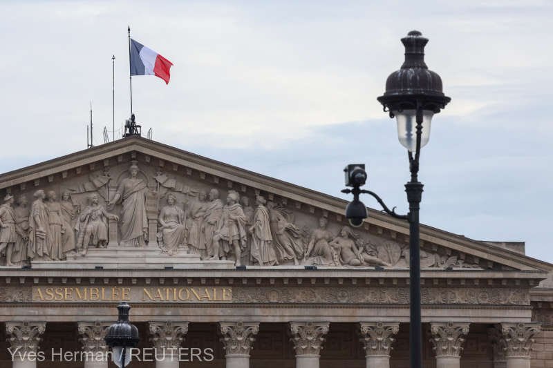  Franţa: Reforma pensiilor adoptată, după respingerea celor două moţiuni de cenzură
