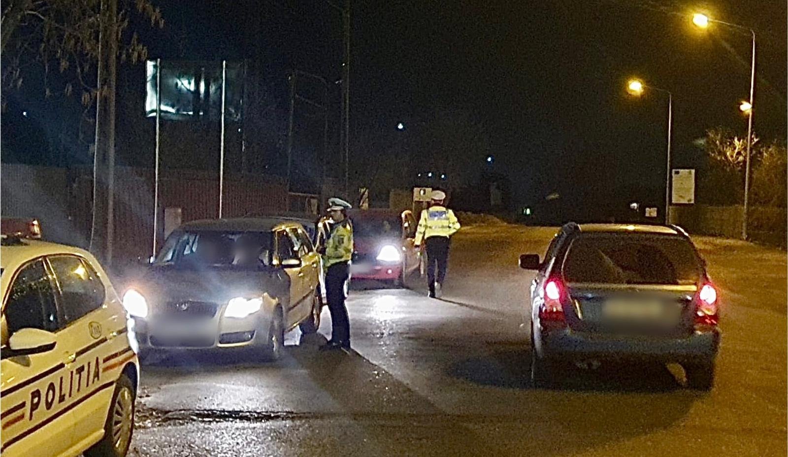  Peste 100 de șoferi au trecut aseară prin filtrul polițiștilor ieșeni. Șapte dintre ei și-au pierdut permisul