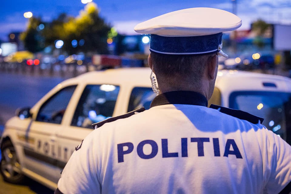  VIDEO: Ce sfaturi ne dau poliţiştii ieşeni pentru a ne putea petrece sărbătorile în siguranţă