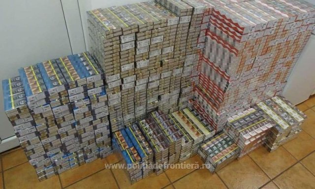  Caz de contrabandă de ţigări de-ţi stă mintea în loc: mii de euro mită pentru baloţi de paie. Cum a fost „testat” un ofiţer ieşean?