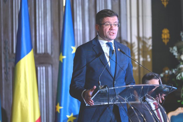  Costel Alexe, Președinte CJ Iași: Alocăm bani pentru modernizarea piețelor și reabilitarea terenurilor de sport (P)