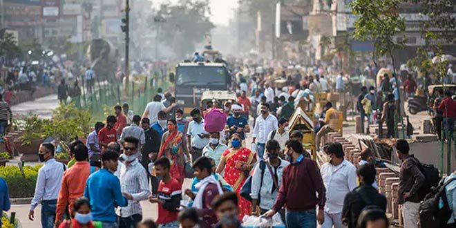  India urmează să devină cea mai populată ţară din lume până la mijlocul lui 2023 şi să depăşească China