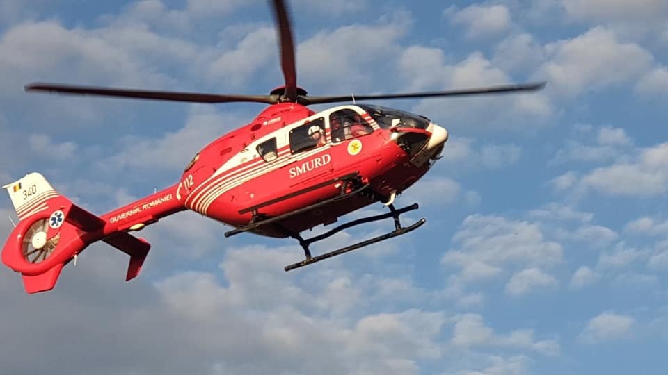  Elicopterul SMURD trimis în trei colțuri ale județului pentru a salva pacienți