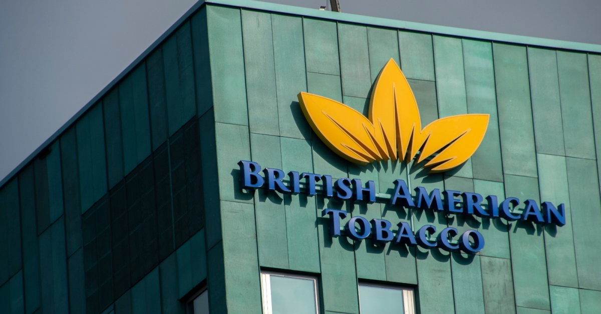  Amendă record de 600 milioane de dolari pentru  British American Tobacco (BAT) . A vânduit țigări cui nu trebuia