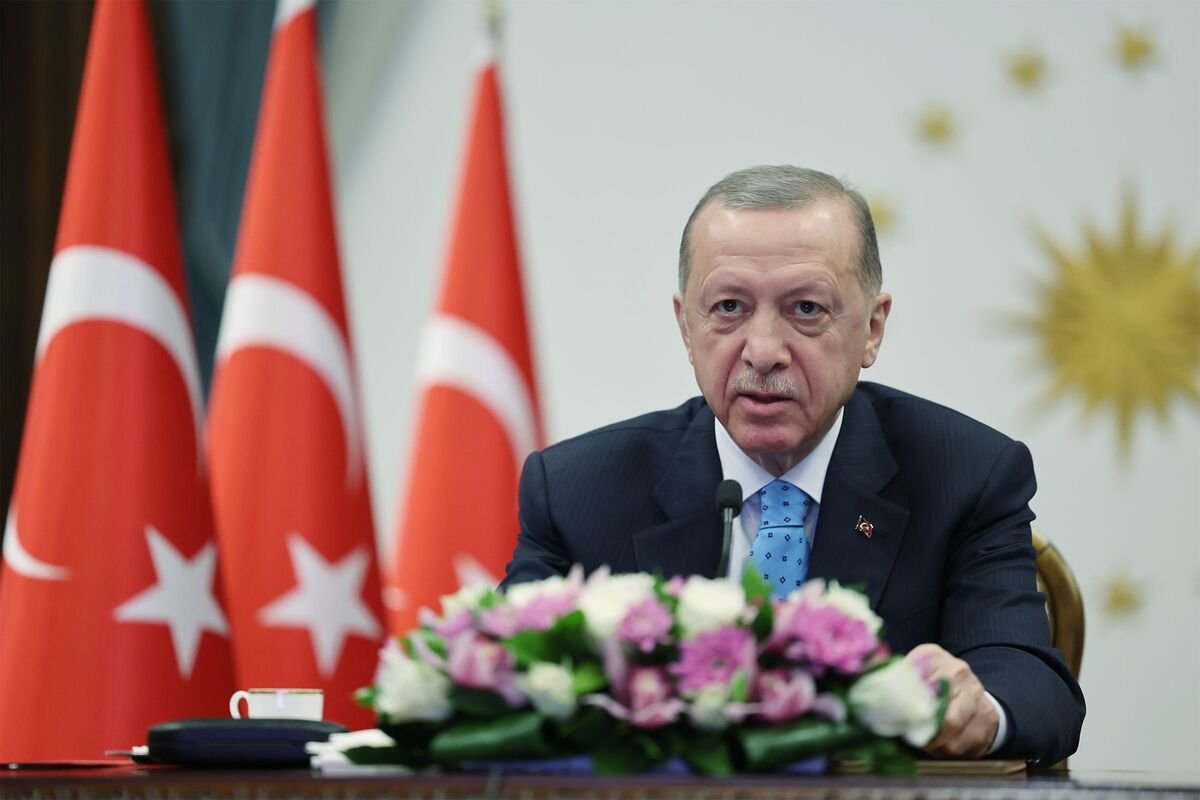  Preşedintele Erdogan, bolnav de gastroenterită, îşi opreşte campania electorală a treia zi la rând
