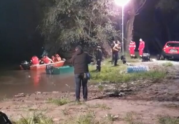  Bărbatul care conducea barca scufundată în râul Mureş, reţinut pentru ucidere din culpă. Era băut