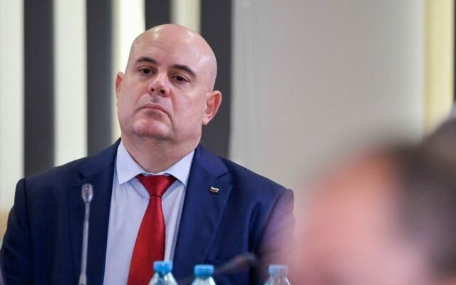  Presa bulgară: Un român ar putea fi implicat în presupusa tentativă de asasinat asupra procurorului general de la Sofia