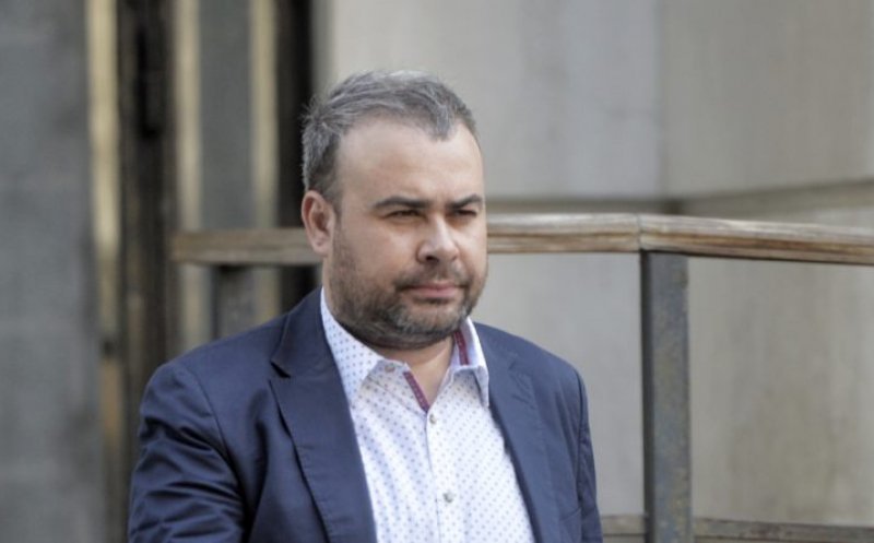  Condamnatul Darius Vâlcov, fost primar și ministru PSD, trăiește în lux în Italia. A fost dat în urmărire generală