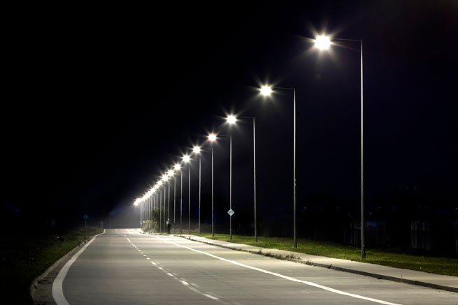  Se face lumină pe mai multe străzi din Holboca și Dobrovăț