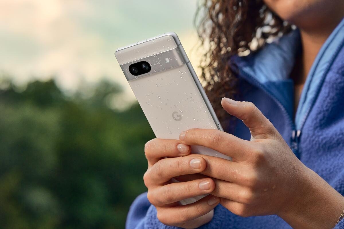  Pixel 7a este noul smartphone mid-range de la Google
