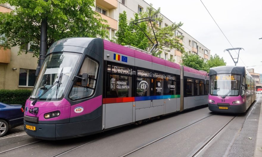 Clujul intră într-o nouă eră a tramvaielor: a celor dotate cu sisteme anticoliziune. Inovația aparține inginerilor și companiei de transport locală