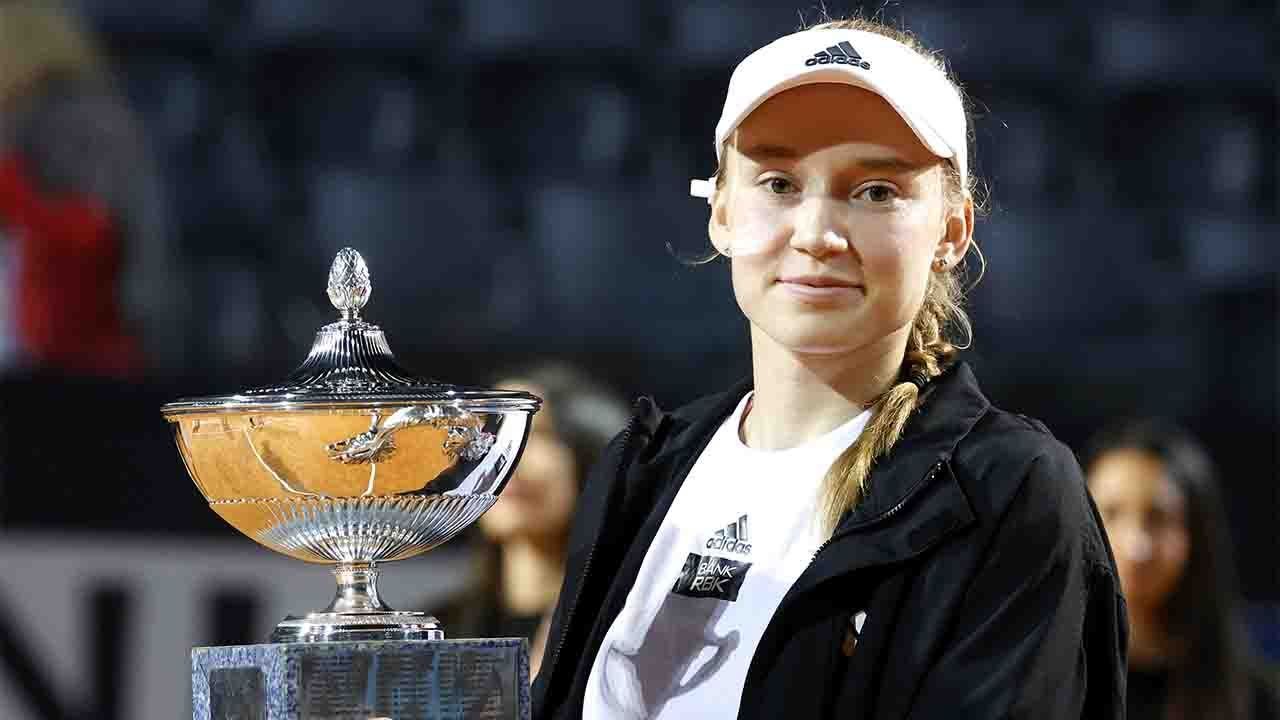 VIDEO Elena Rybakina, campioană la WTA Roma – Finală încheiată în lacrimi de adversară
