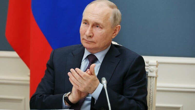  Putin păstrează tăcerea, la o ceremonie de înmânare de decoraţii, la Kremlin, asupra incursiunii în Rusia